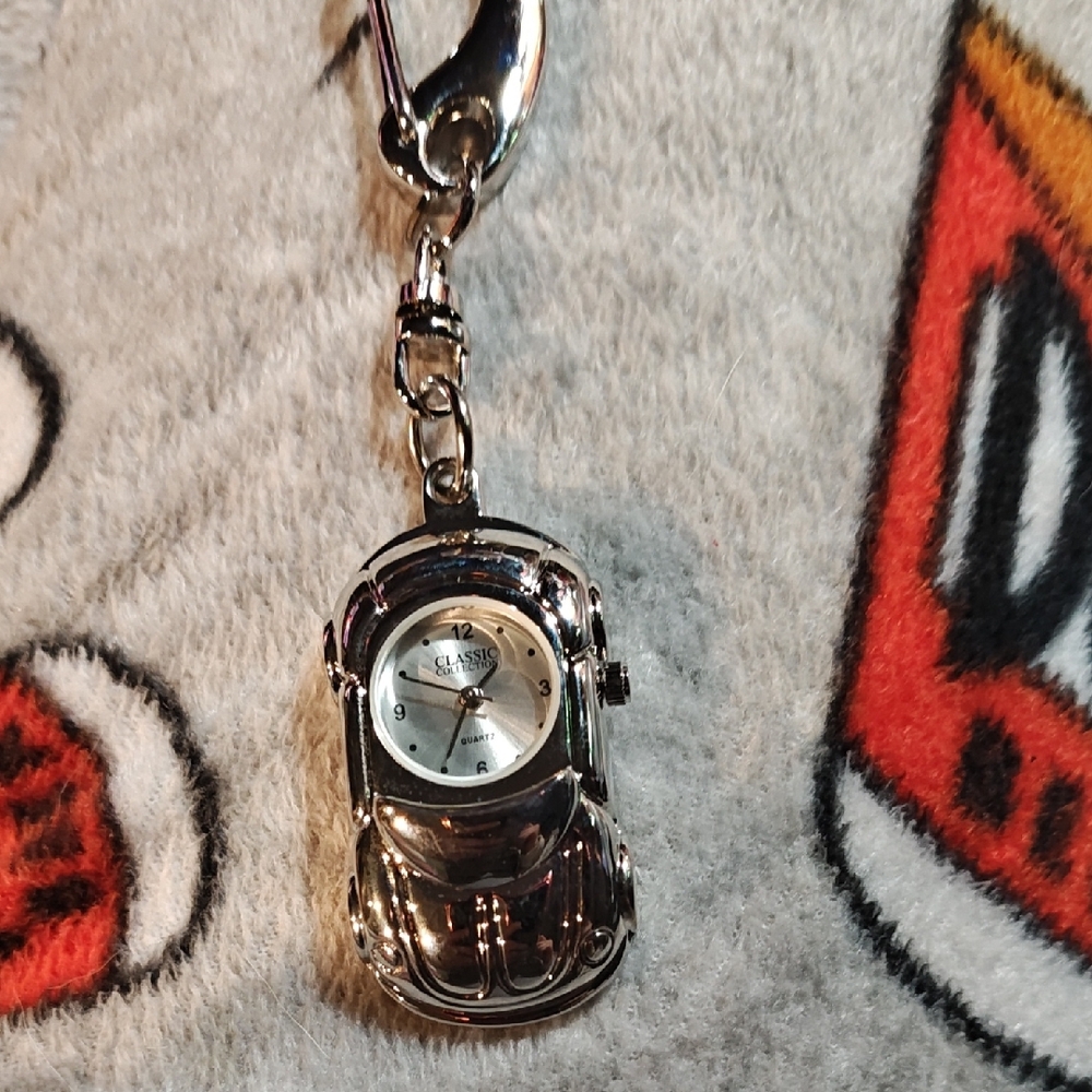 Classic Collections Car Keychain Watch